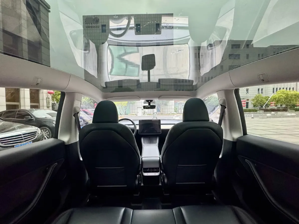 2022 Tesla Model Y BEV 60KWH,autocango,china used car exporter,china ev exporter,chinese used car exporter,chinese used ev exporter