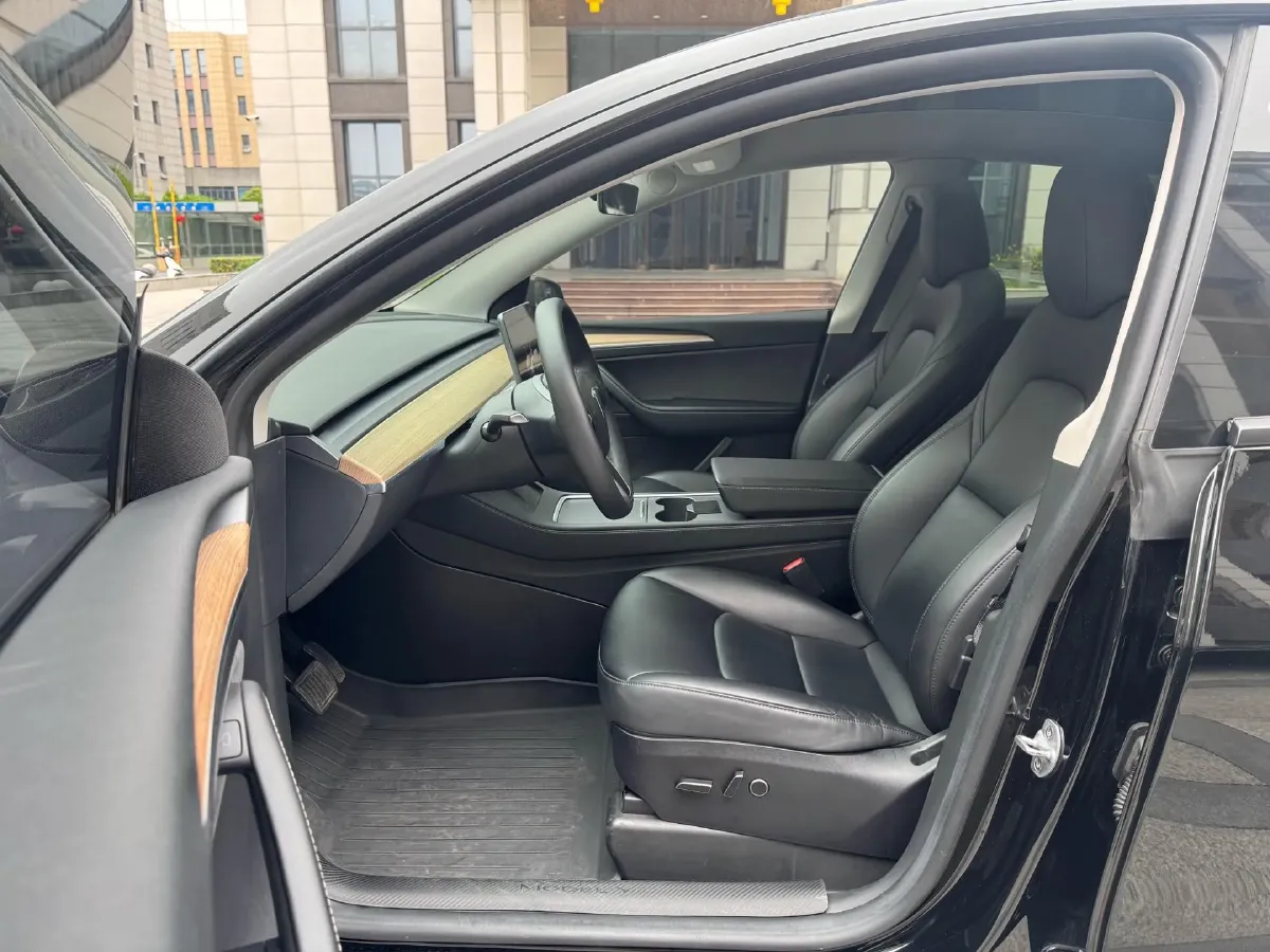 2022 Tesla Model Y BEV 60KWH,autocango,china used car exporter,china ev exporter,chinese used car exporter,chinese used ev exporter