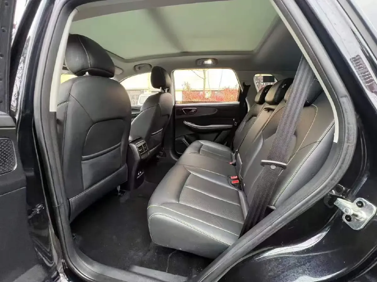 2021 Roewe RX5 1.5T 181HP L4 7DCT,autocango,china used car exporter,china ev exporter,chinese used car exporter,chinese used ev exporter