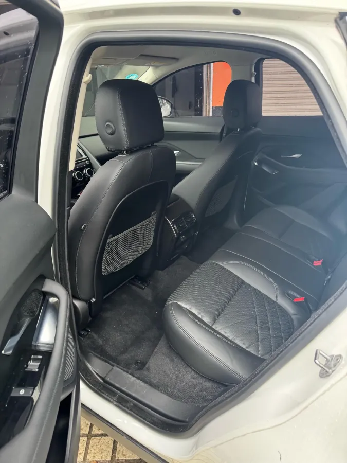 2018 Jaguar E-PACE 2.0T 249HP L4 9AT,autocango,china used car exporter,china ev exporter,chinese used car exporter,chinese used ev exporter