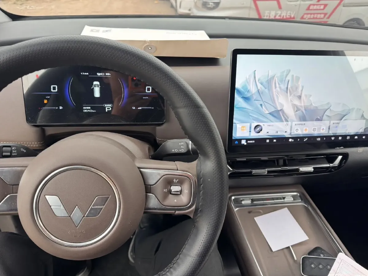 2025 Geely Galaxy L6 1.5L 112HP L4 1DHT PHEV 19.09KWH,autocango,china used car exporter,china ev exporter,chinese used car exporter,chinese used ev exporter