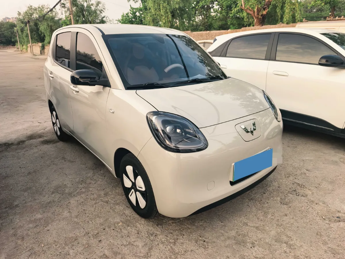 2025 WuLing HongGuang MINI EV BEV 16.2KWH,autocango,china used car exporter,china ev exporter,chinese used car exporter,chinese used ev exporter