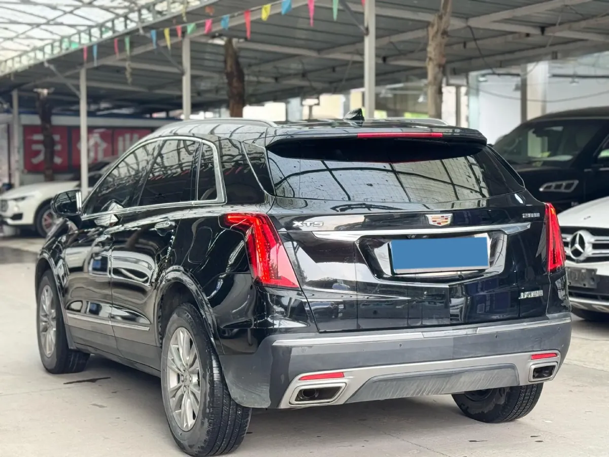 2022 Cadillac XT5 2.0T 237HP L4 9AT,autocango,china used car exporter,china ev exporter,chinese used car exporter,chinese used ev exporter