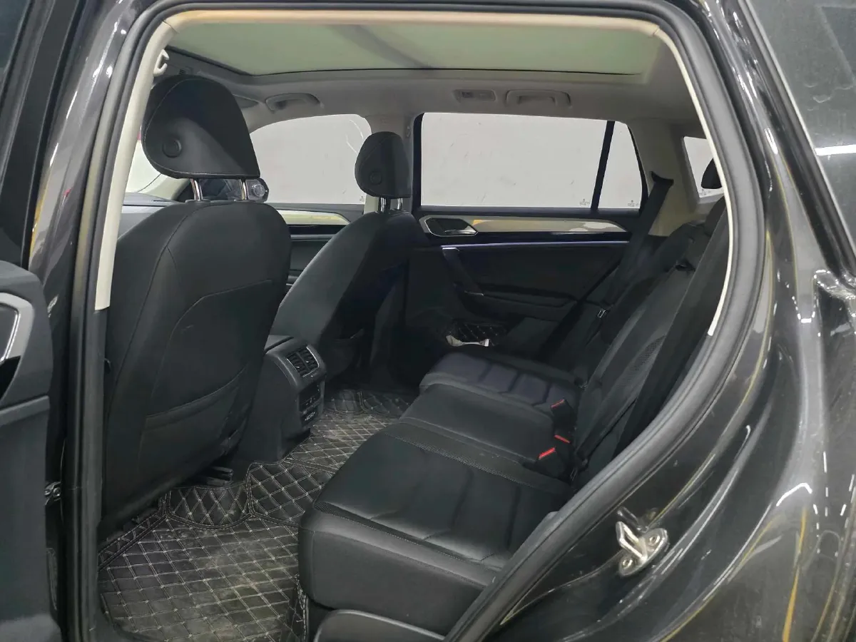 2020 Volkswagen Tayron 2.0T 186HP L4 7DCT,autocango,china used car exporter,china ev exporter,chinese used car exporter,chinese used ev exporter