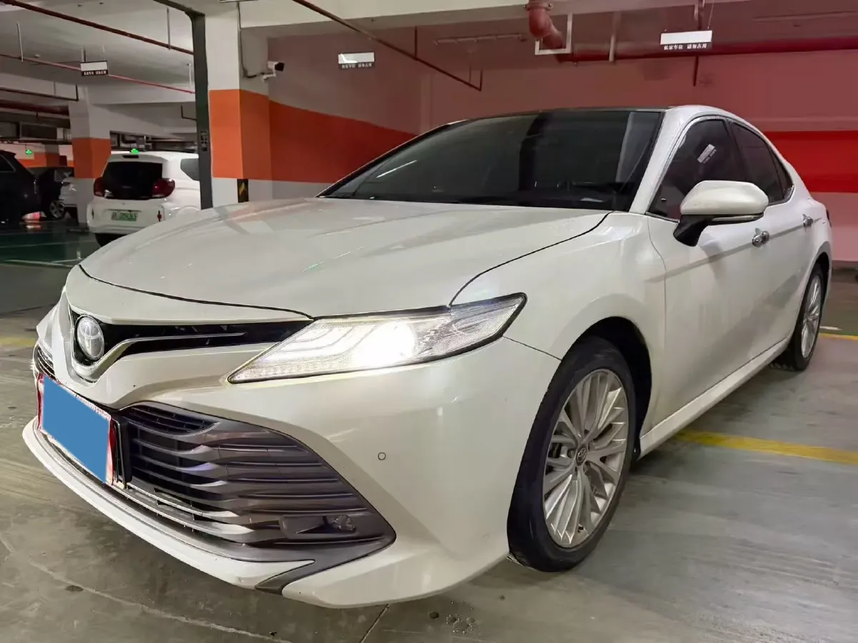 2019 Toyota Camry 2.5L 209HP L4 8AT,autocango,china used car exporter,china ev exporter,chinese used car exporter,chinese used ev exporter