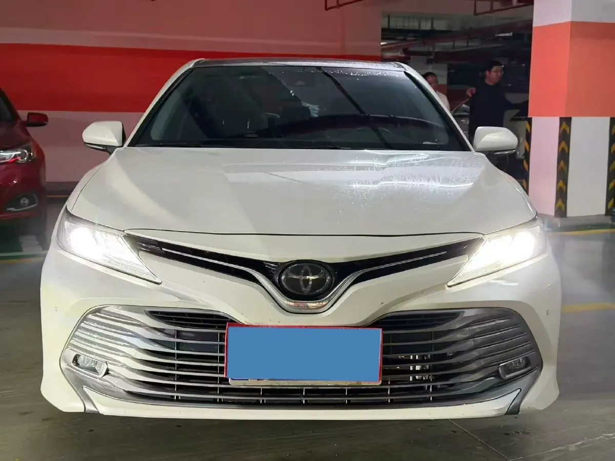 2019 Toyota Camry 2.5L 209HP L4 8AT,autocango,china used car exporter,china ev exporter,chinese used car exporter,chinese used ev exporter