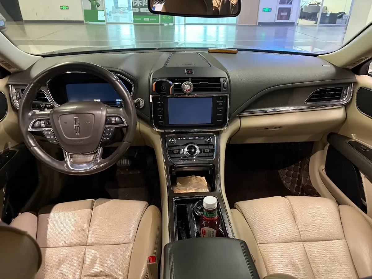 2017 Lincoln Continental 2.0T 261HP L4 6AT,autocango,china used car exporter,china ev exporter,chinese used car exporter,chinese used ev exporter