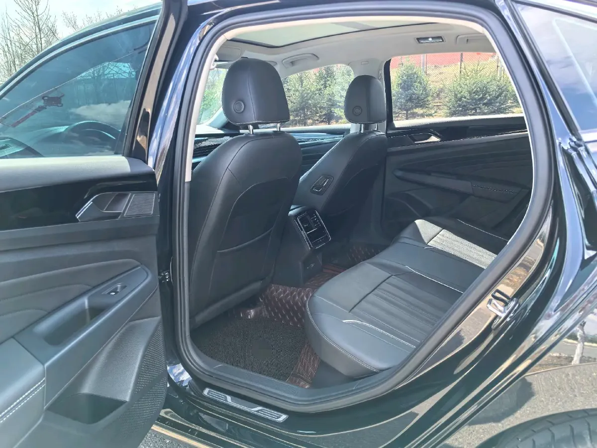 2022 Skoda Kodiak GT 2.0T 186HP L4 7DCT,autocango,china used car exporter,china ev exporter,chinese used car exporter,chinese used ev exporter