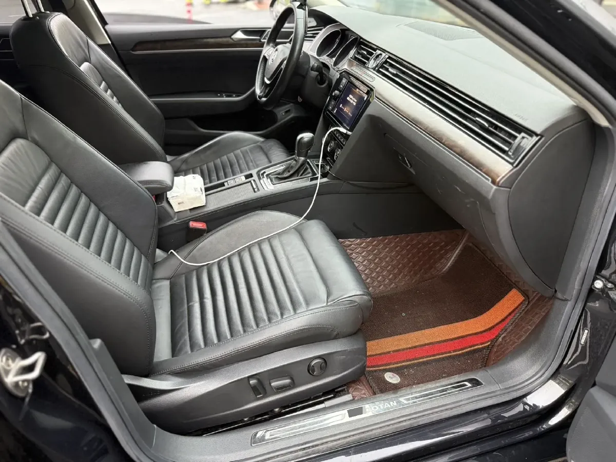 2019 Volkswagen Tayron 2.0T 186HP L4 7DCT,autocango,china used car exporter,china ev exporter,chinese used car exporter,chinese used ev exporter