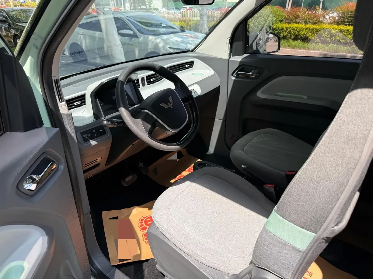 2021 WuLing HongGuang MINI EV BEV 9.3KWH,autocango,china used car exporter,china ev exporter,chinese used car exporter,chinese used ev exporter