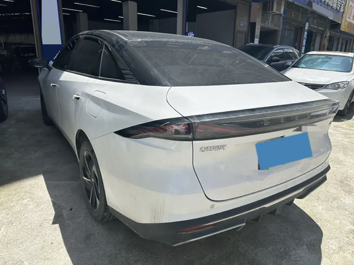 2024 Geely Galaxy L6 1.5T 163HP L4 3DHT PHEV,autocango,china used car exporter,china ev exporter,chinese used car exporter,chinese used ev exporter