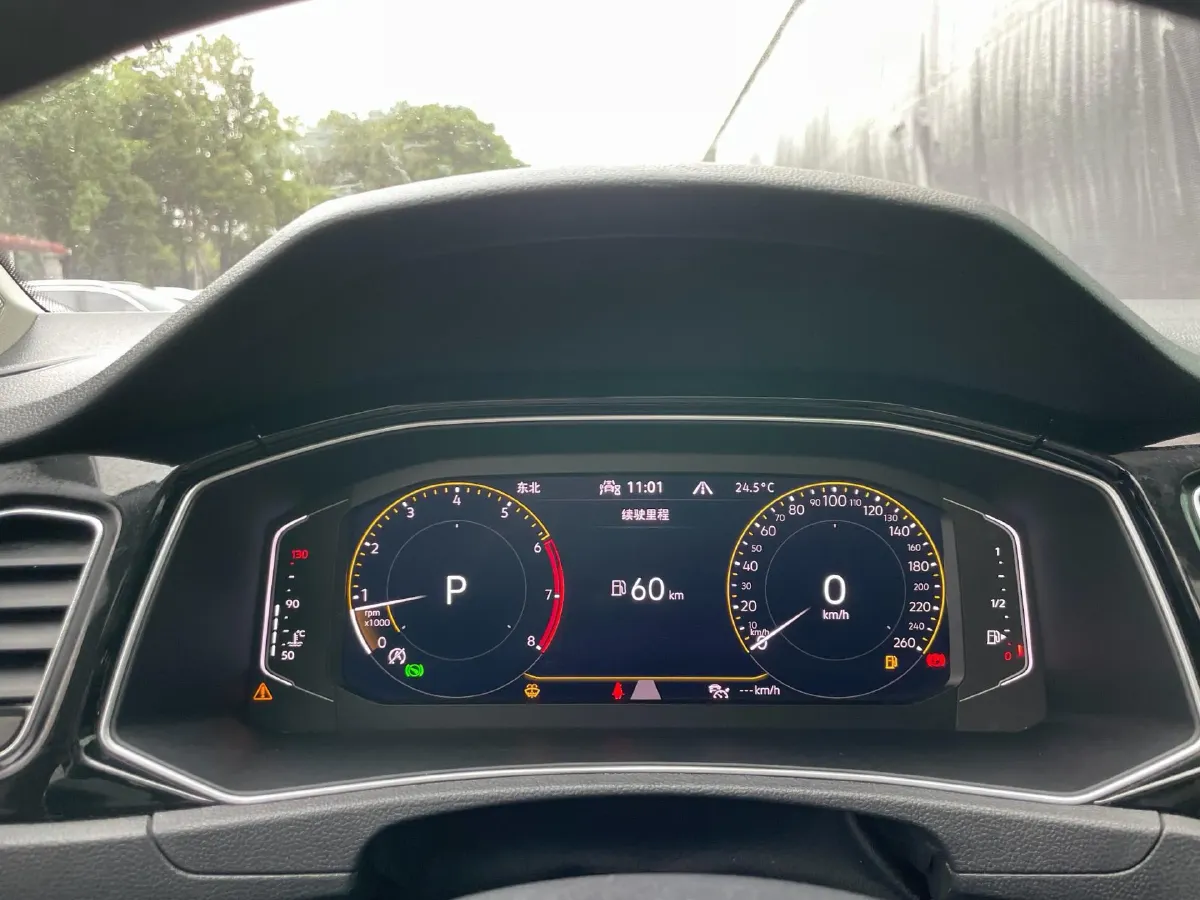 2021 Volkswagen T-Roc 1.4T 150HP L4 7DCT,autocango,china used car exporter,china ev exporter,chinese used car exporter,chinese used ev exporter