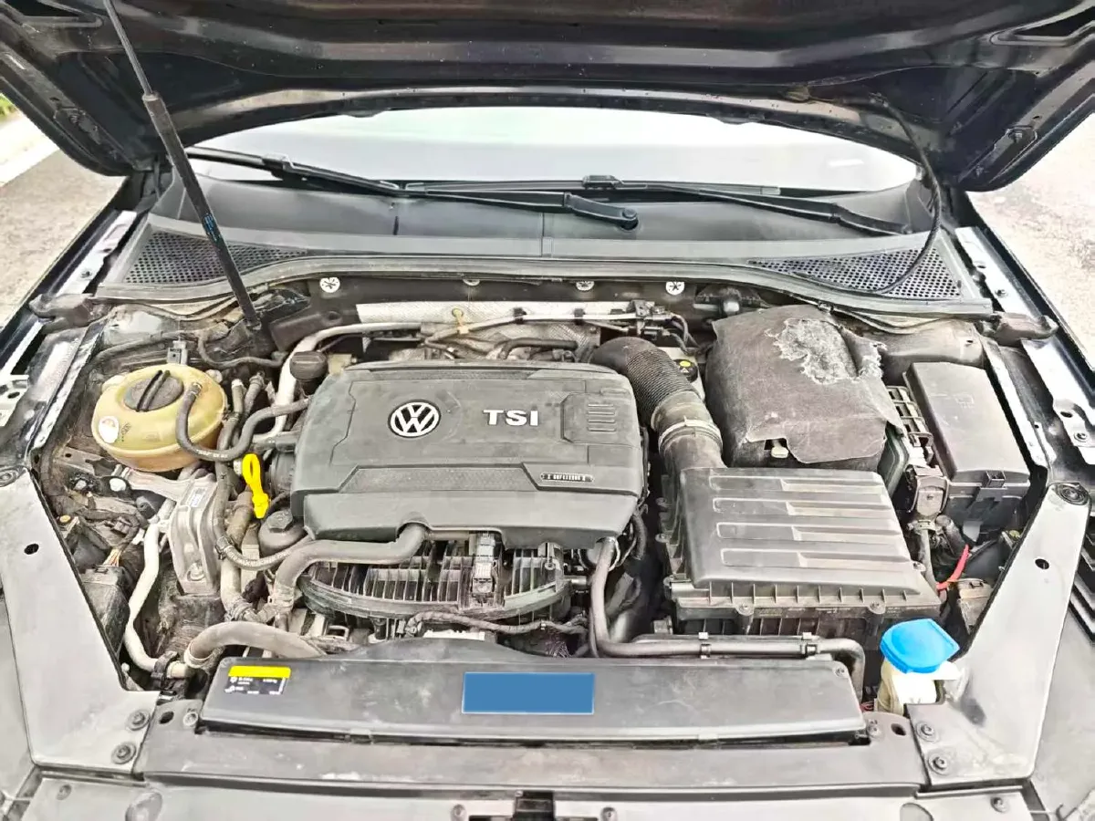 2018 Volkswagen Magotan 1.8T 180HP L4 7DCT,autocango,china used car exporter,china ev exporter,chinese used car exporter,chinese used ev exporter