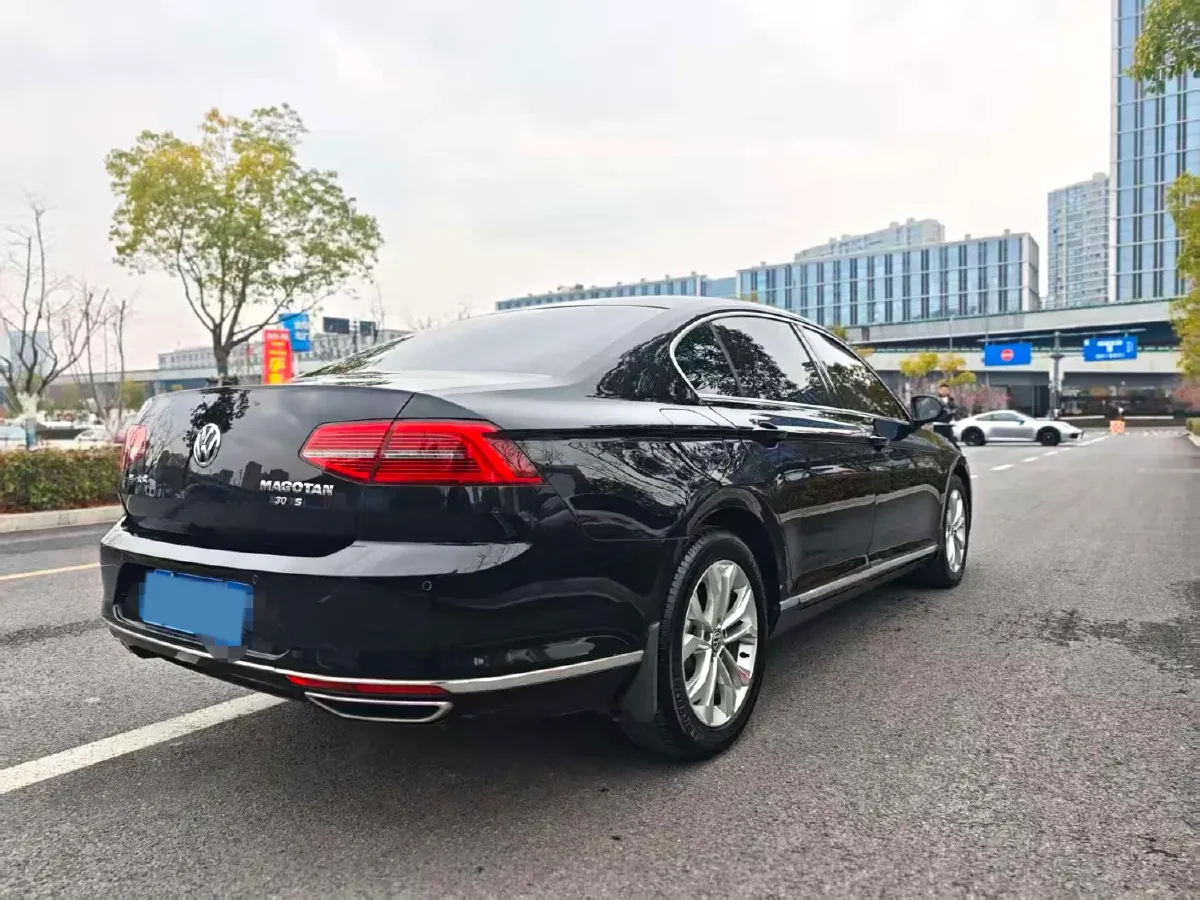 2018 Volkswagen Magotan 1.8T 180HP L4 7DCT,autocango,china used car exporter,china ev exporter,chinese used car exporter,chinese used ev exporter