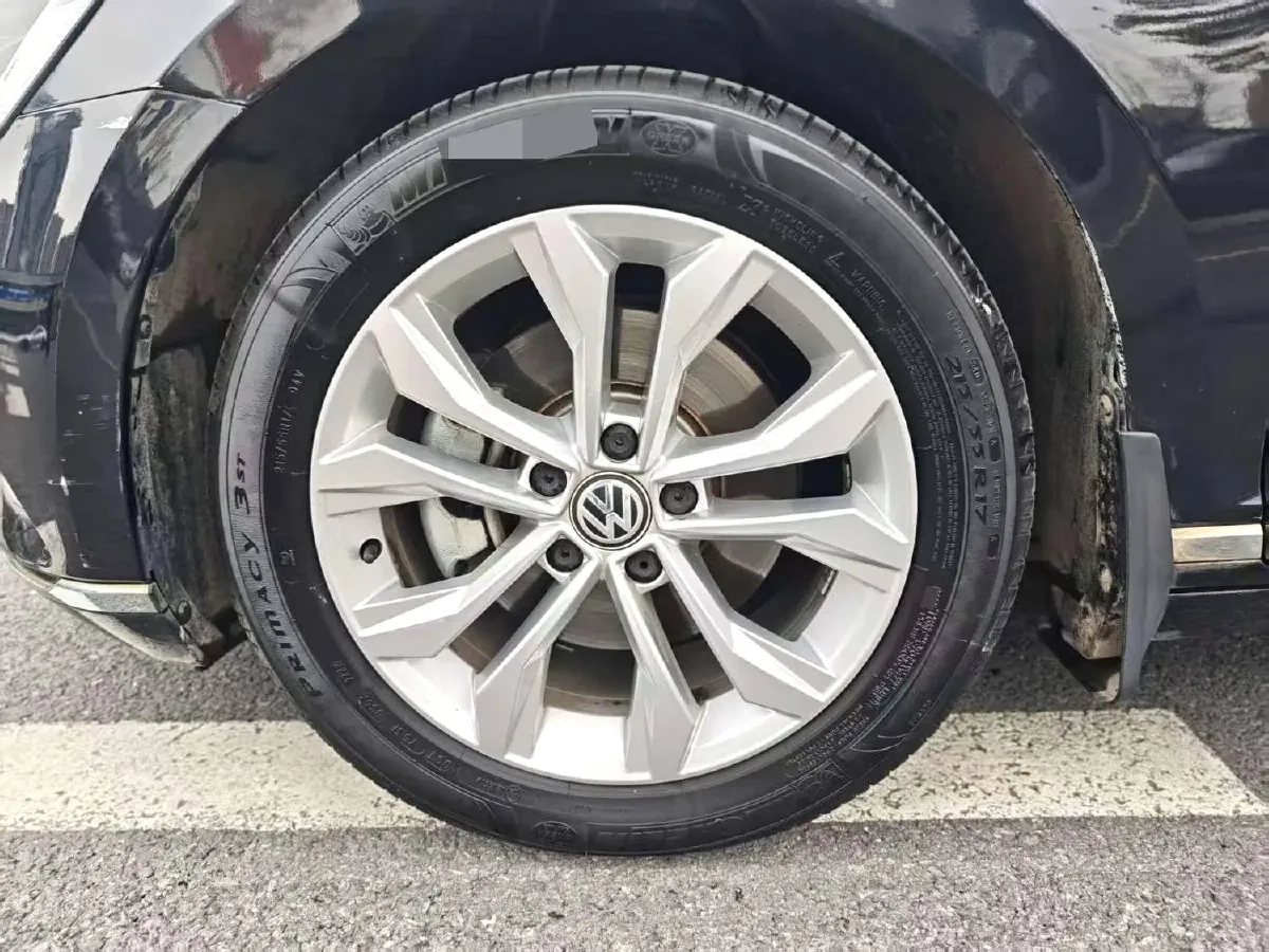 2018 Volkswagen Magotan 1.8T 180HP L4 7DCT,autocango,china used car exporter,china ev exporter,chinese used car exporter,chinese used ev exporter