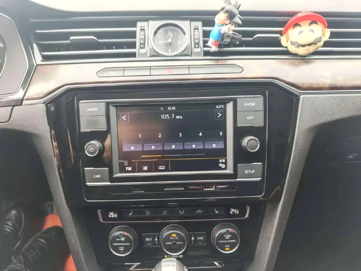 2018 Volkswagen Magotan 1.8T 180HP L4 7DCT,autocango,china used car exporter,china ev exporter,chinese used car exporter,chinese used ev exporter