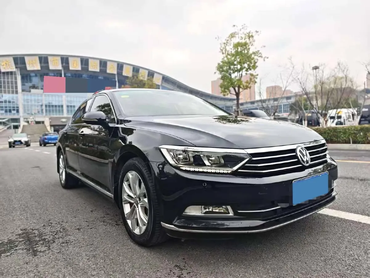 2018 Volkswagen Magotan 1.8T 180HP L4 7DCT,autocango,china used car exporter,china ev exporter,chinese used car exporter,chinese used ev exporter