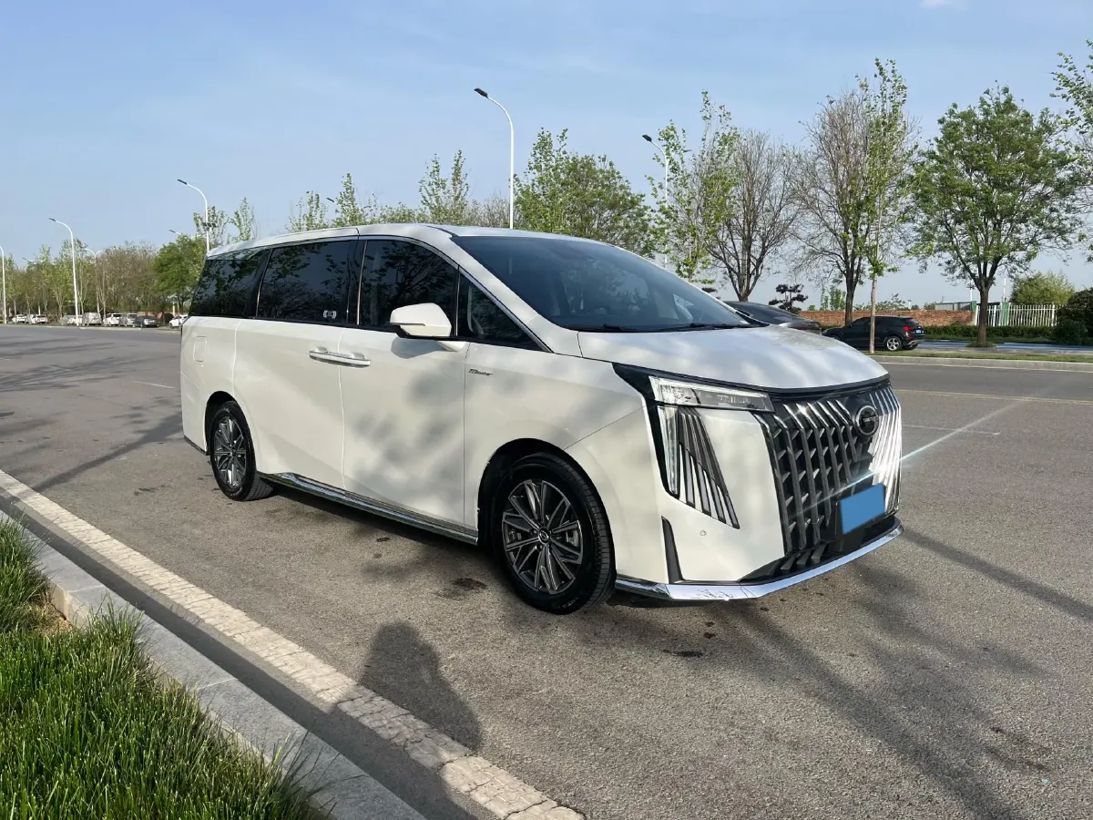 2024 GAC Trumpchi M8 2.0T 252HP L4 8AT,autocango,china used car exporter,china ev exporter,chinese used car exporter,chinese used ev exporter