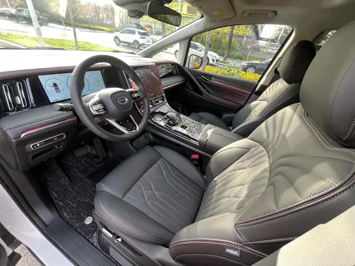 2024 GAC Trumpchi M8 2.0T 252HP L4 8AT,autocango,china used car exporter,china ev exporter,chinese used car exporter,chinese used ev exporter