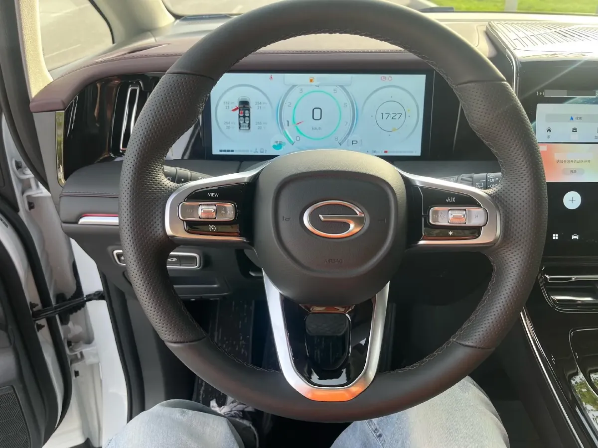 2024 GAC Trumpchi M8 2.0T 252HP L4 8AT,autocango,china used car exporter,china ev exporter,chinese used car exporter,chinese used ev exporter