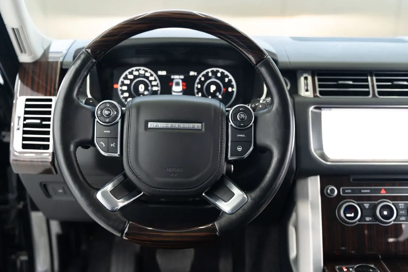 2017 Land Rover Range Rover 3.0T 340HP V6 8AT,autocango,china used car exporter,china ev exporter,chinese used car exporter,chinese used ev exporter