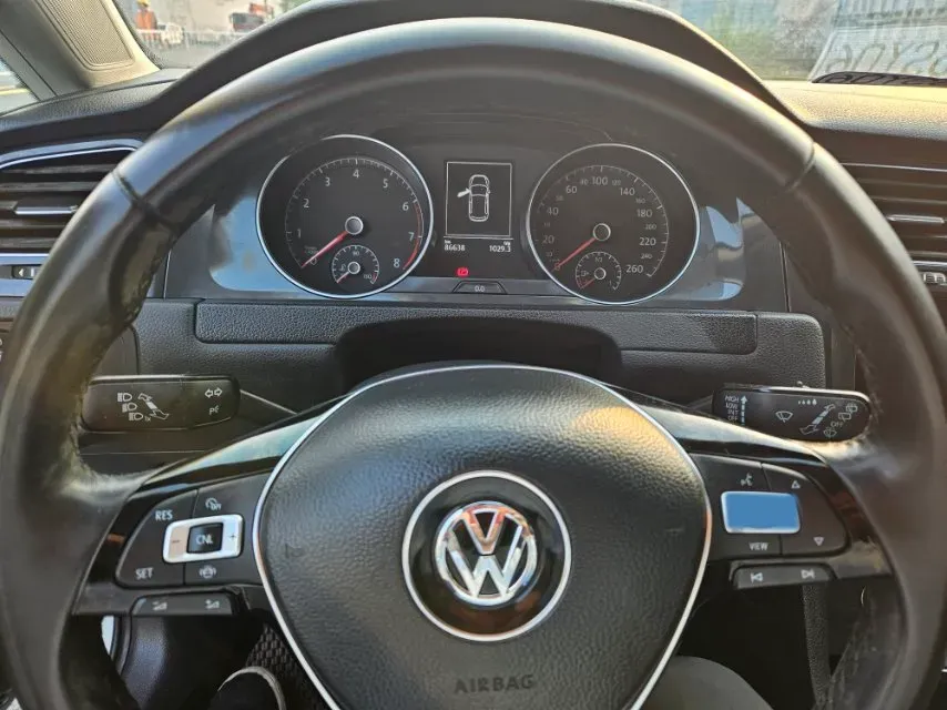 2020 Volkswagen Golf 1.2T 116HP L4 7DCT,autocango,china used car exporter,china ev exporter,chinese used car exporter,chinese used ev exporter