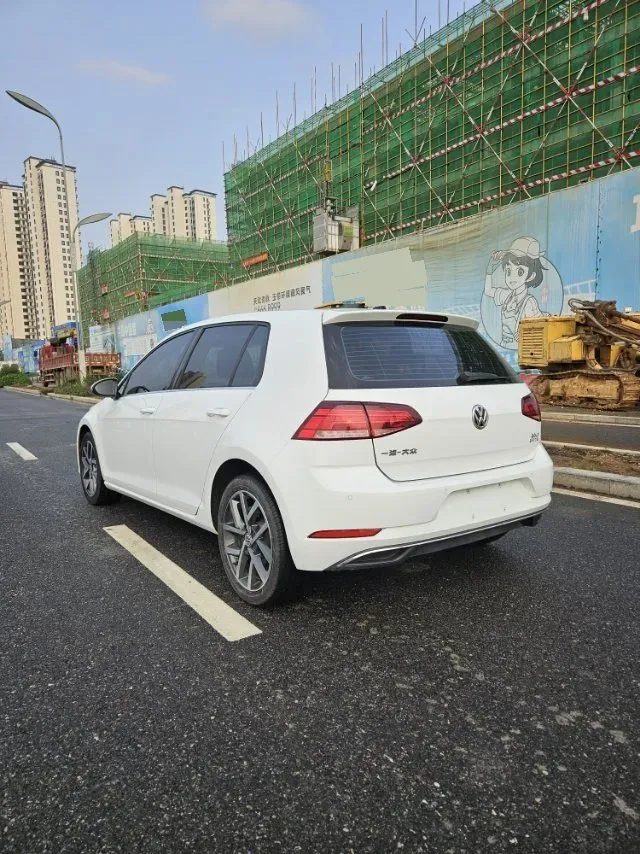 2020 Volkswagen Golf 1.2T 116HP L4 7DCT,autocango,china used car exporter,china ev exporter,chinese used car exporter,chinese used ev exporter