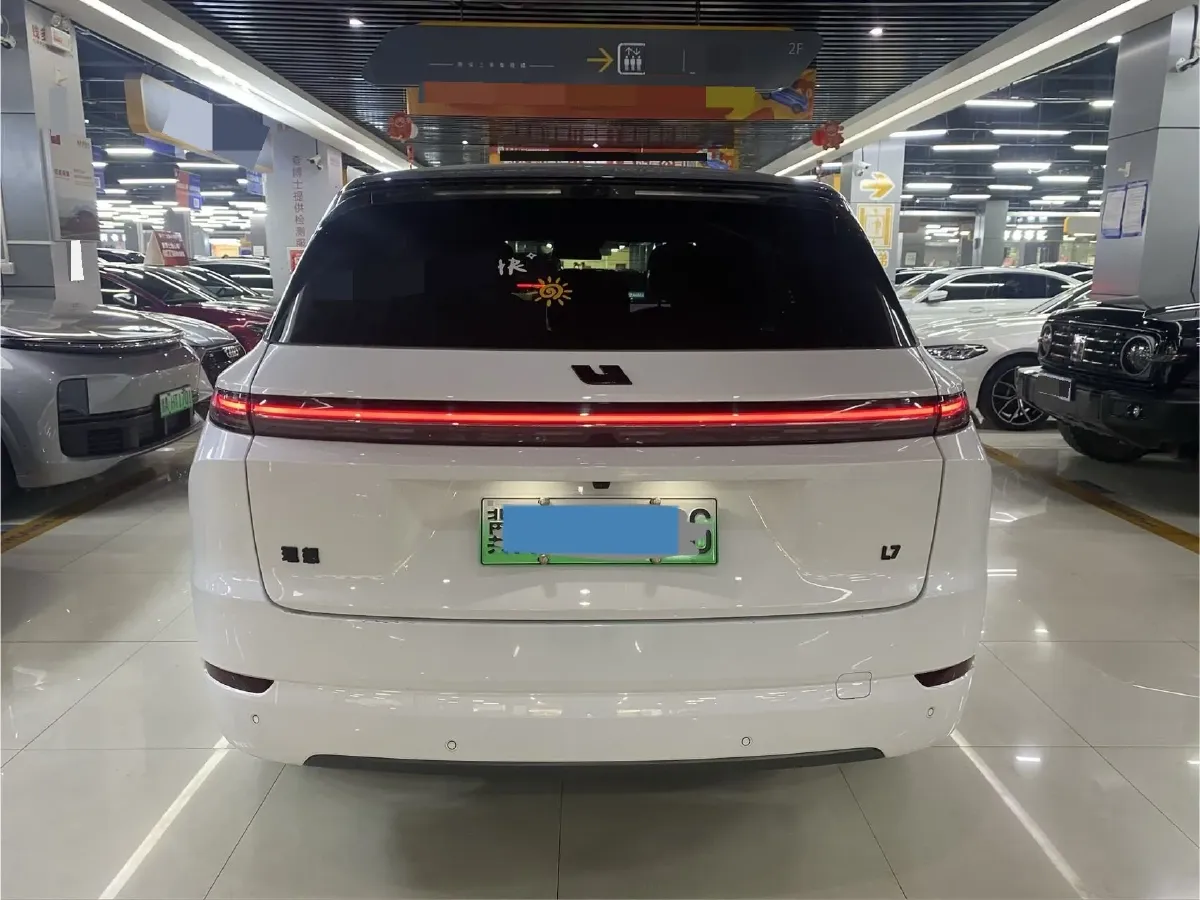 2024 Li L8 Range Extended 154HP REEV 42.8KWH,autocango,china used car exporter,china ev exporter,chinese used car exporter,chinese used ev exporter