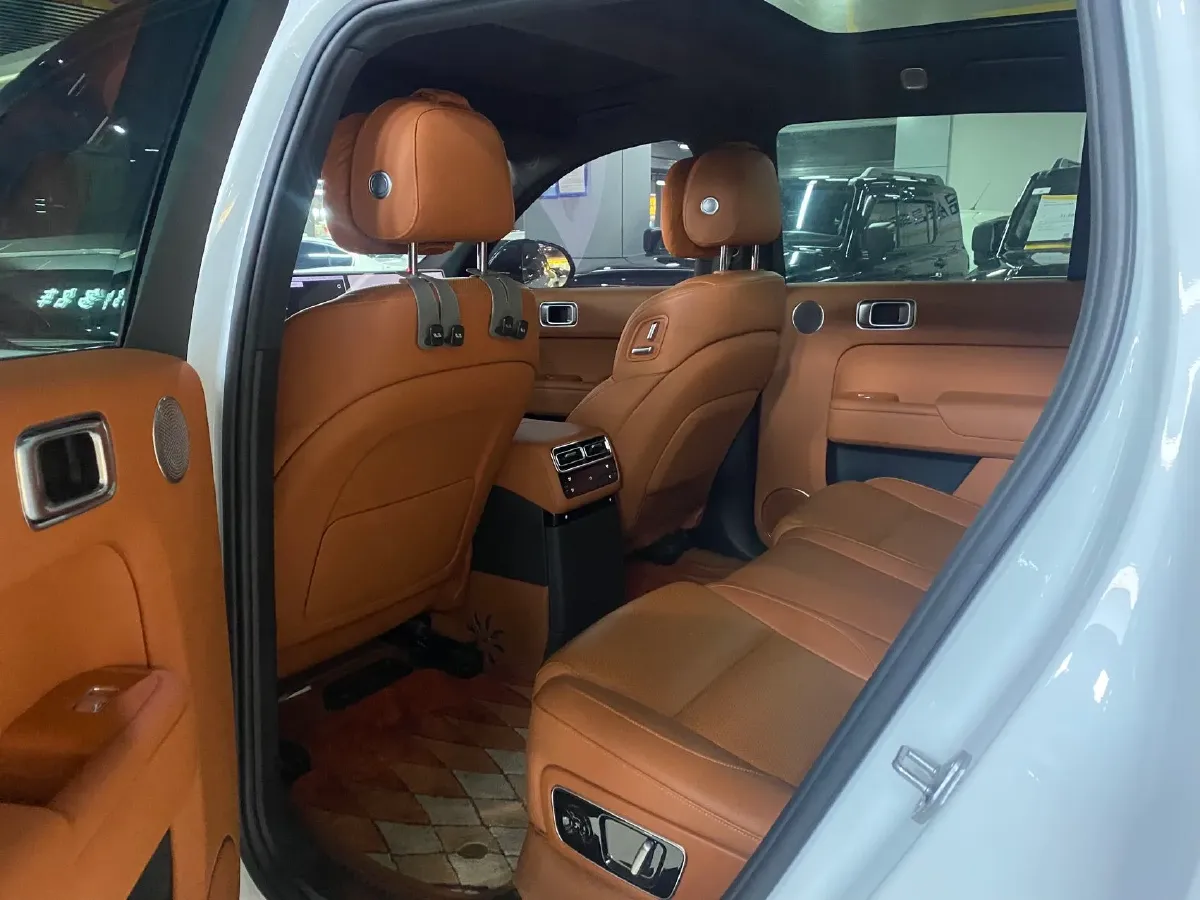 2024 Li L8 Range Extended 154HP REEV 42.8KWH,autocango,china used car exporter,china ev exporter,chinese used car exporter,chinese used ev exporter