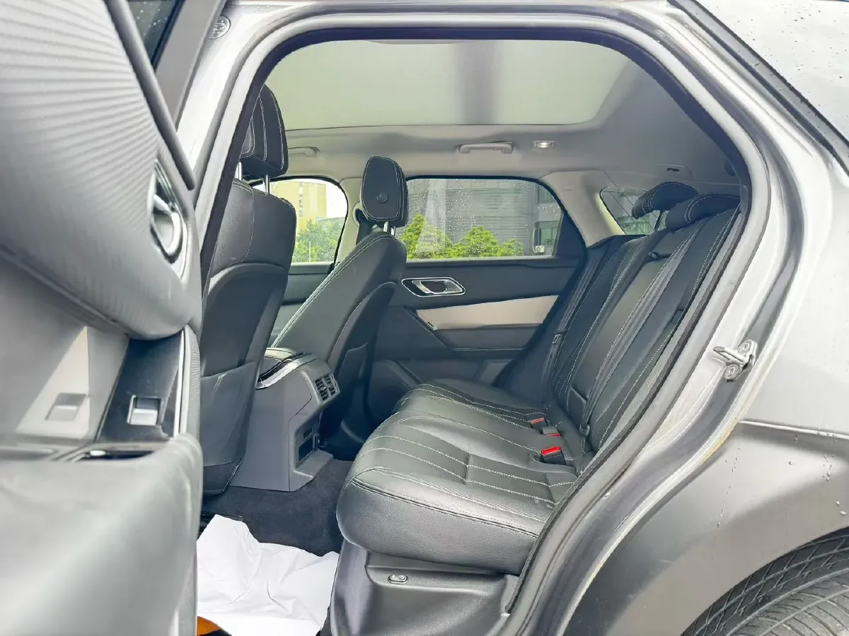 2019 Land Rover Range Rover Velar 2.0T 250HP L4 8AT,autocango,china used car exporter,china ev exporter,chinese used car exporter,chinese used ev exporter