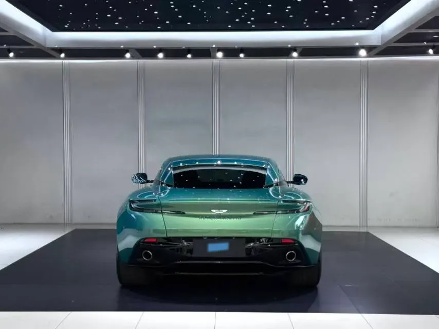 2025 Aston Martin DB12 4.0T 680HP V8 8AT,autocango,china used car exporter,china ev exporter,chinese used car exporter,chinese used ev exporter