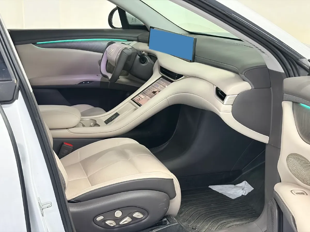 2025 IM LS6 BEV 75KWH,autocango,china used car exporter,china ev exporter,chinese used car exporter,chinese used ev exporter