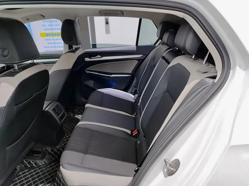 2021 Volkswagen Golf 1.4T 150HP L4 7DCT,autocango,china used car exporter,china ev exporter,chinese used car exporter,chinese used ev exporter