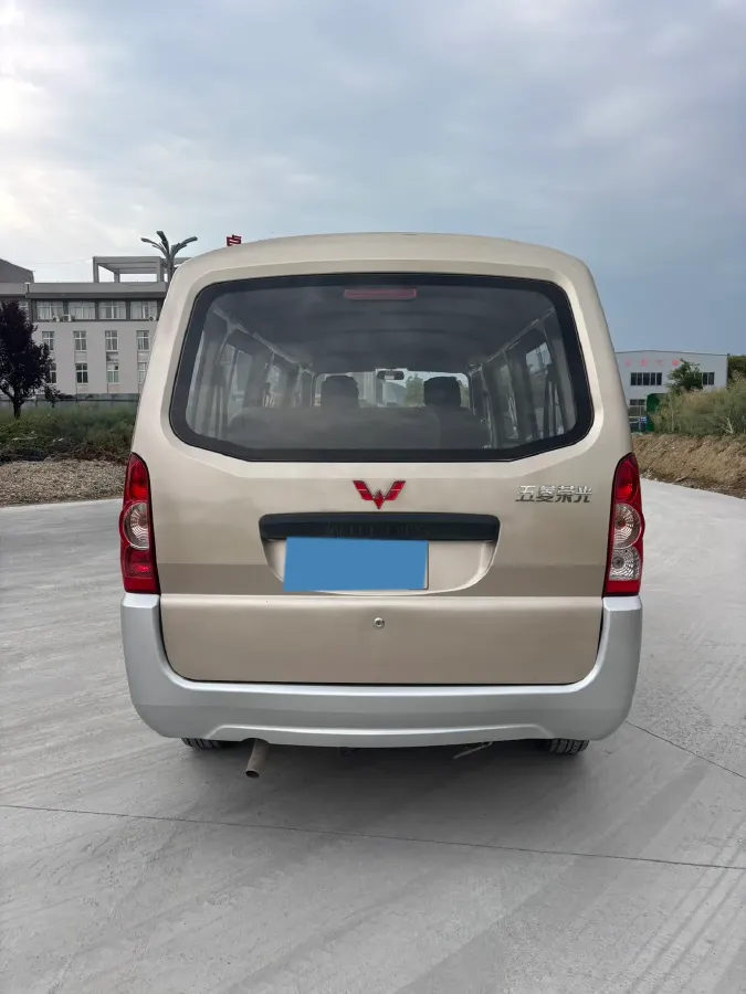 2019 WuLing RongGuang 1.5L 107HP L4 5MT,autocango,china used car exporter,china ev exporter,chinese used car exporter,chinese used ev exporter