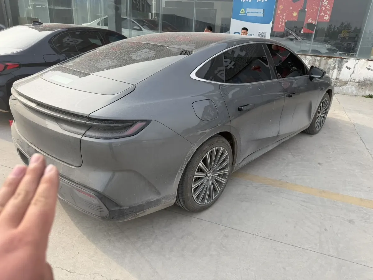 2025 Geely Galaxy Starshine 8 1.5L 112HP L4 1DHT PHEV,autocango,china used car exporter,china ev exporter,chinese used car exporter,chinese used ev exporter