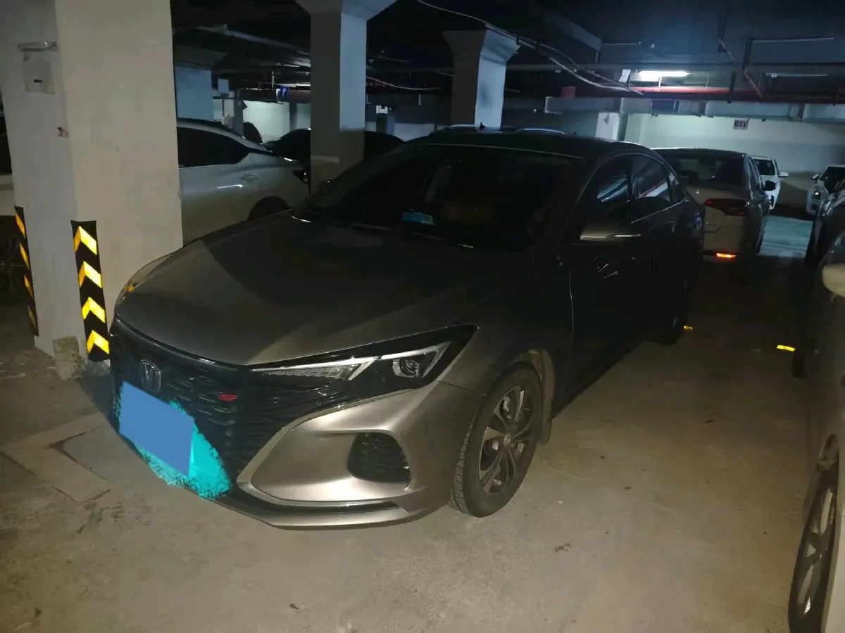 2021 ChangAn Eado 1.4T 160HP L4 7DCT,autocango,china used car exporter,china ev exporter,chinese used car exporter,chinese used ev exporter