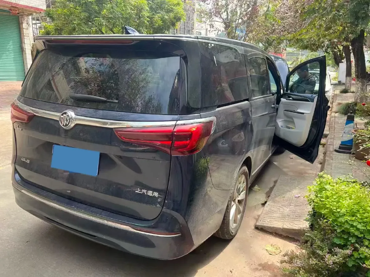 2022 Buick GL8 2.0T 237HP L4 9AT,autocango,china used car exporter,china ev exporter,chinese used car exporter,chinese used ev exporter