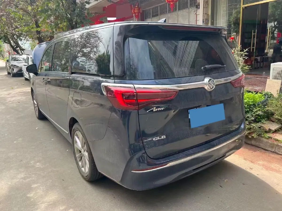 2022 Buick GL8 2.0T 237HP L4 9AT,autocango,china used car exporter,china ev exporter,chinese used car exporter,chinese used ev exporter
