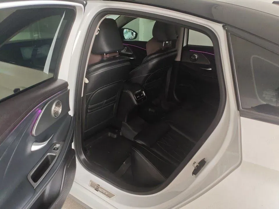 2022 Chery Arrizo 8 1.6T 197HP L4 7DCT,autocango,china used car exporter,china ev exporter,chinese used car exporter,chinese used ev exporter