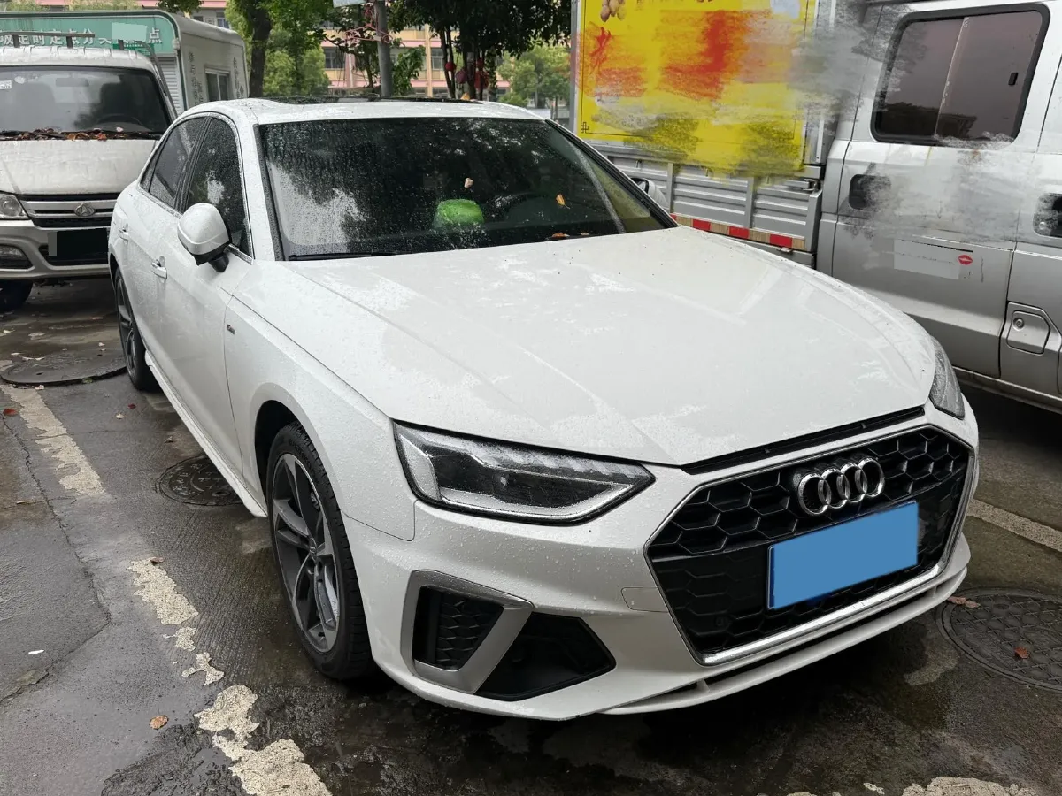 2020 Audi A4L 2.0T 190HP L4 7DCT,autocango,china used car exporter,china ev exporter,chinese used car exporter,chinese used ev exporter