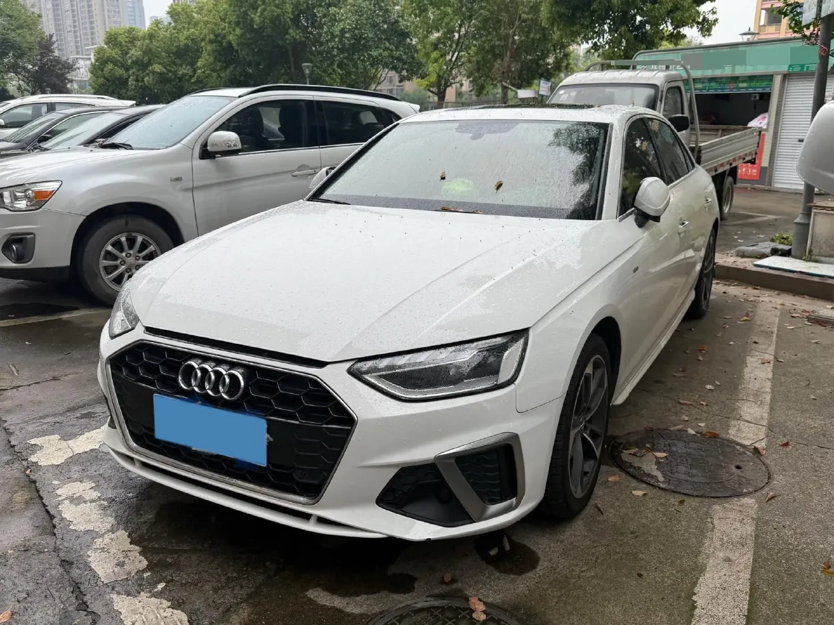 2020 Audi A4L 2.0T 190HP L4 7DCT,autocango,china used car exporter,china ev exporter,chinese used car exporter,chinese used ev exporter