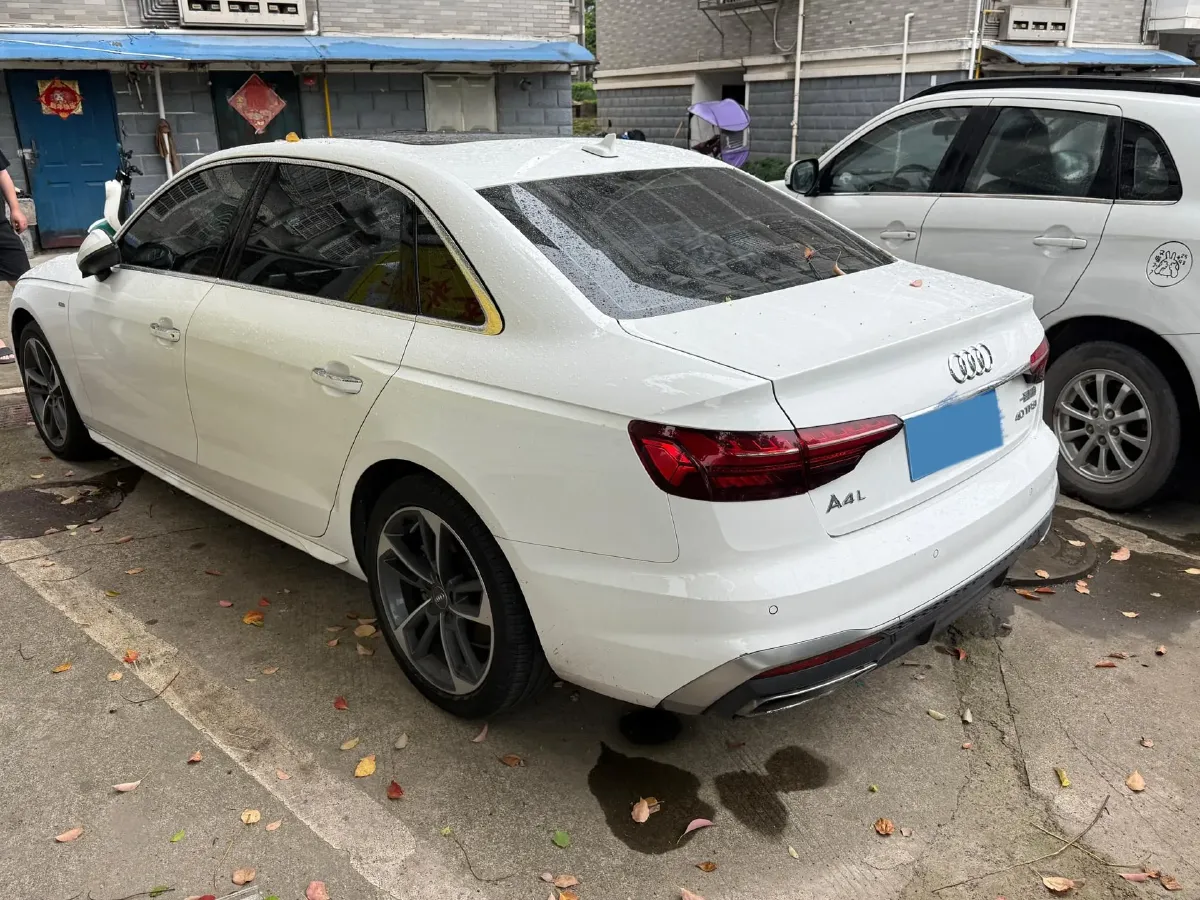 2020 Audi A4L 2.0T 190HP L4 7DCT,autocango,china used car exporter,china ev exporter,chinese used car exporter,chinese used ev exporter