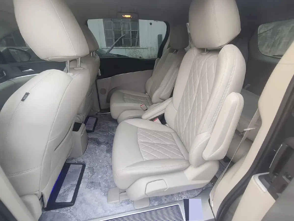 2023 Buick GL8 2.0T 237HP L4 9AT,autocango,china used car exporter,china ev exporter,chinese used car exporter,chinese used ev exporter