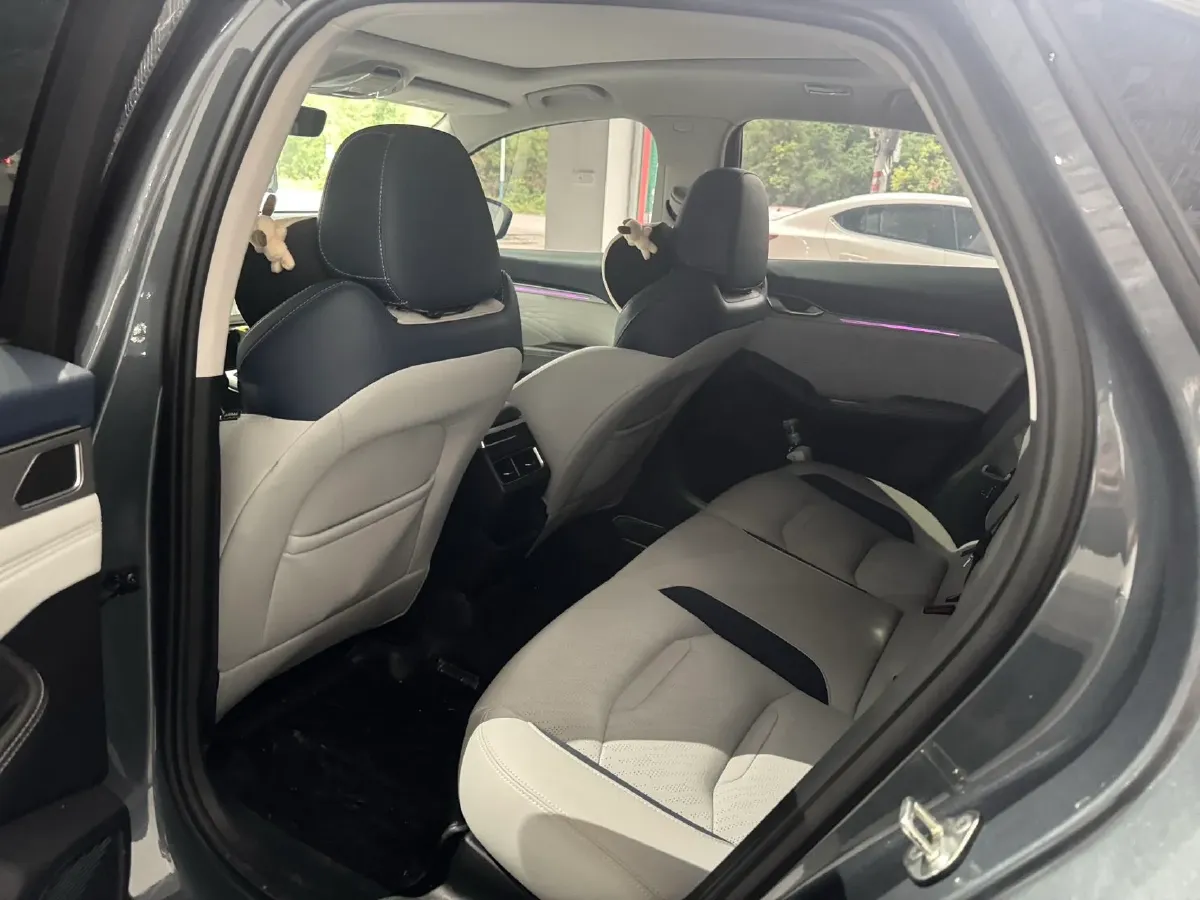 2023 Geely Preface 2.0T 190HP L4 7DCT,autocango,china used car exporter,china ev exporter,chinese used car exporter,chinese used ev exporter