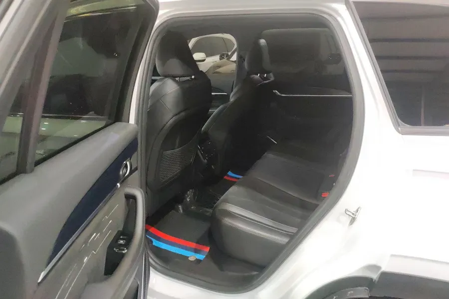 2024 Geely Monjaro 2.0T 238HP L4 8AT,autocango,china used car exporter,china ev exporter,chinese used car exporter,chinese used ev exporter