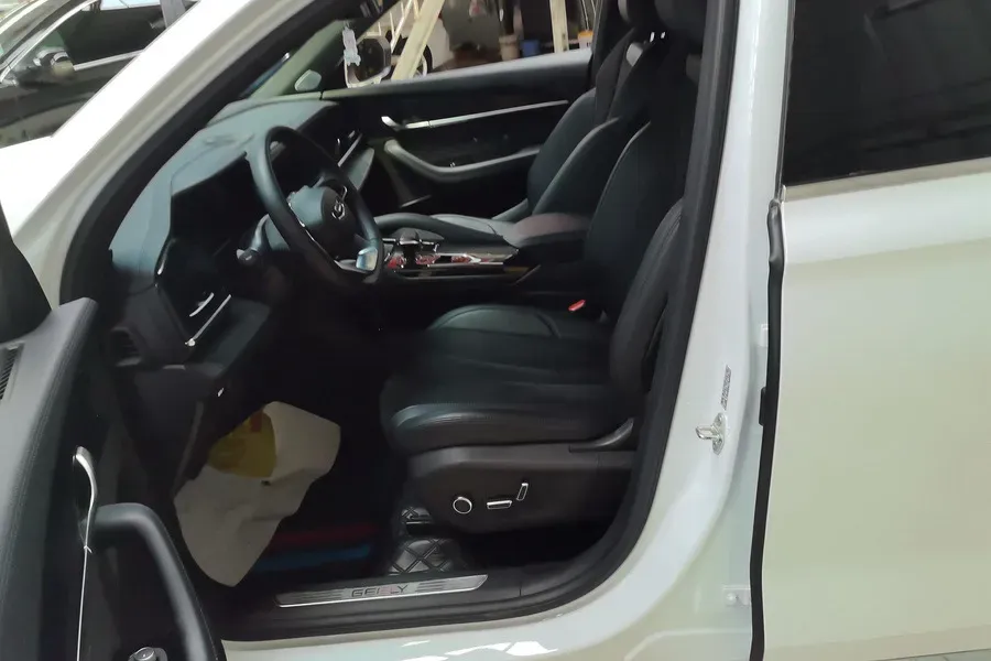 2024 Geely Monjaro 2.0T 238HP L4 8AT,autocango,china used car exporter,china ev exporter,chinese used car exporter,chinese used ev exporter