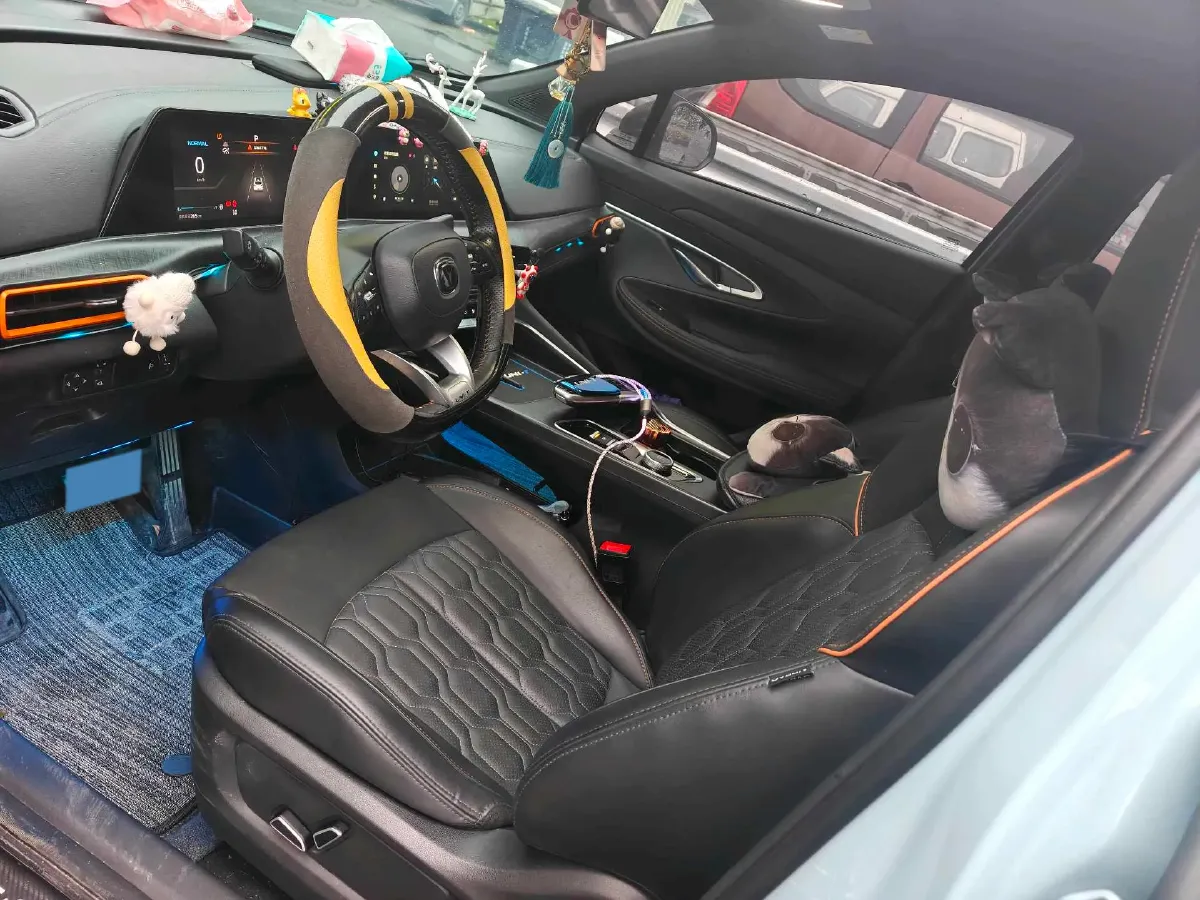 2022 ChangAn UNI-T 2.0T 233HP L4 8AT,autocango,china used car exporter,china ev exporter,chinese used car exporter,chinese used ev exporter