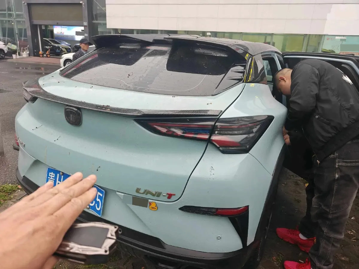 2022 ChangAn UNI-T 2.0T 233HP L4 8AT,autocango,china used car exporter,china ev exporter,chinese used car exporter,chinese used ev exporter