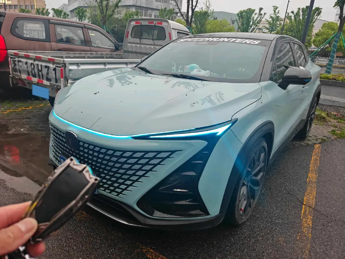 2022 ChangAn UNI-T 2.0T 233HP L4 8AT,autocango,china used car exporter,china ev exporter,chinese used car exporter,chinese used ev exporter