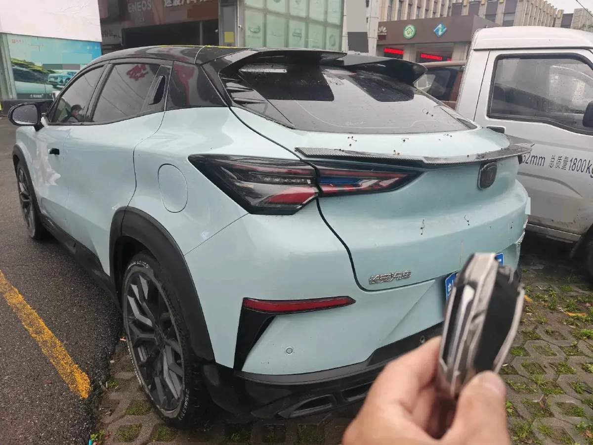 2022 ChangAn UNI-T 2.0T 233HP L4 8AT,autocango,china used car exporter,china ev exporter,chinese used car exporter,chinese used ev exporter